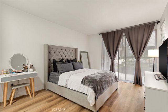 2504 W Macarthur Boulevard I, Santa Ana, CA 92704