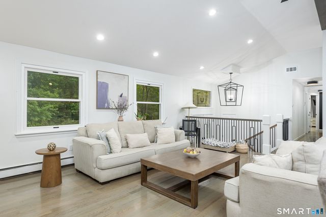 508 Oakwood Drive, Glastonbury, CT 06033