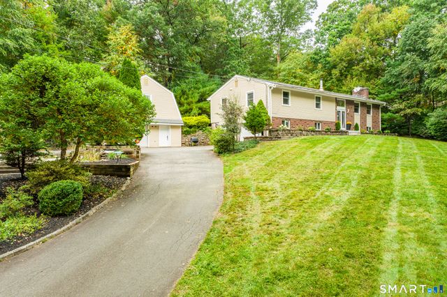 508 Oakwood Drive, Glastonbury, CT 06033