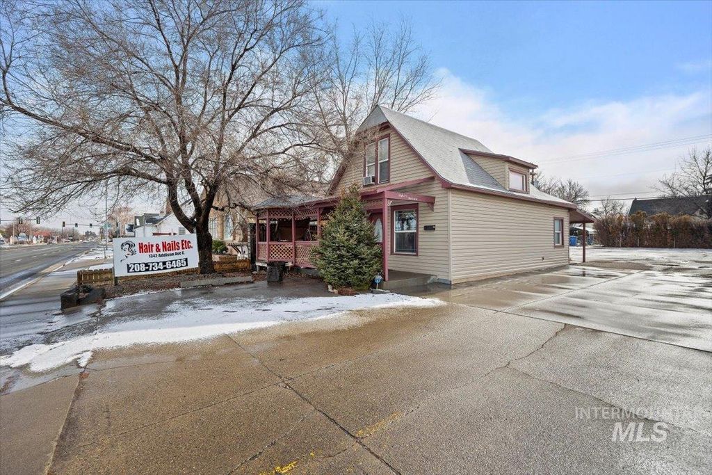 1342 E Addison Avenue, Twin Falls, ID 83301
