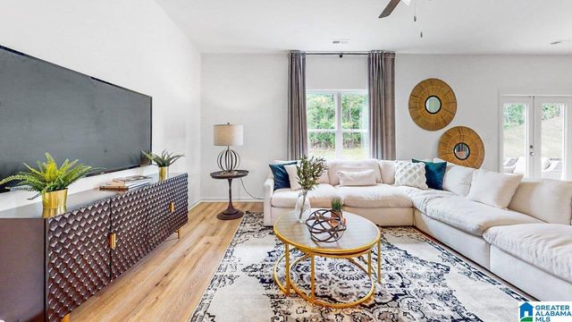 408 PEAVINE COVE, Alabaster, AL 35007