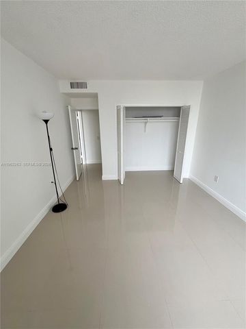 3505 S Ocean Drive 502, Hollywood, FL 33019