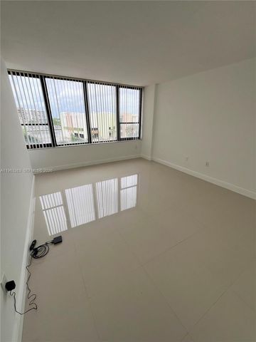 3505 S Ocean Drive 502, Hollywood, FL 33019