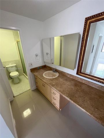 3505 S Ocean Drive 502, Hollywood, FL 33019
