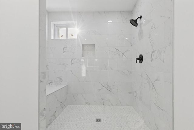 7313 LIMEKILN PIKE, Philadelphia, PA 19138