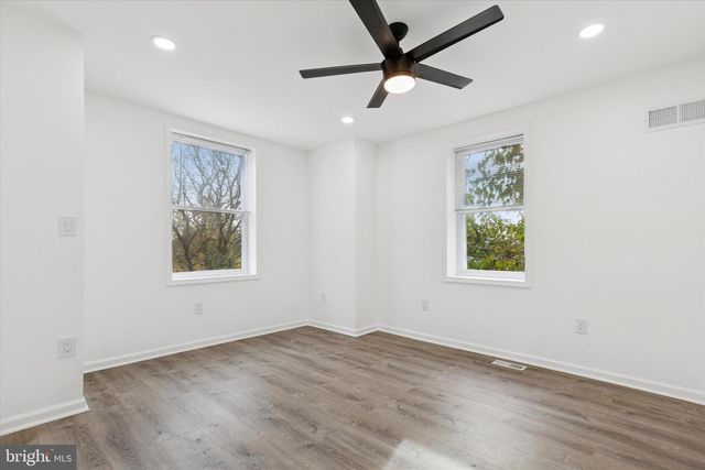 7313 LIMEKILN PIKE, Philadelphia, PA 19138