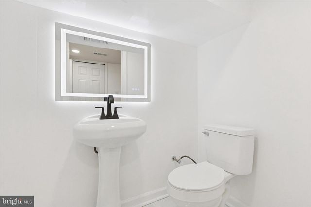 7313 LIMEKILN PIKE, Philadelphia, PA 19138