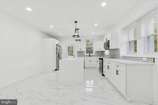 7313 LIMEKILN PIKE, Philadelphia, PA 19138