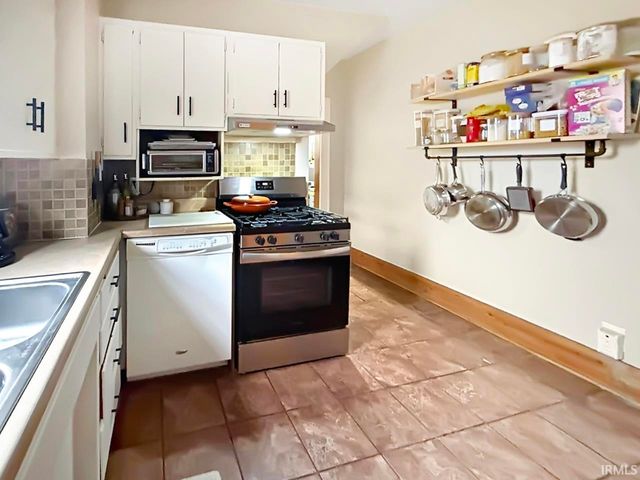 952 Given Street, Frankfort, IN 46041