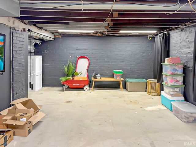 952 Given Street, Frankfort, IN 46041