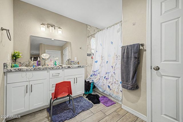 3828 W LATHAM Street, Phoenix, AZ 85009
