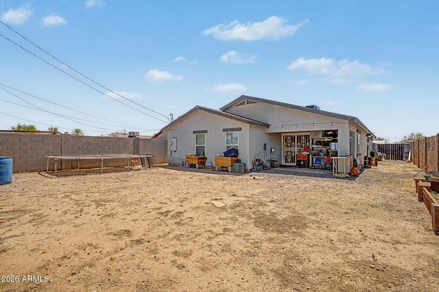 3828 W LATHAM Street, Phoenix, AZ 85009