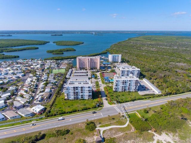 5167 N A1a Highway 502, Hutchinson Island, FL 34949