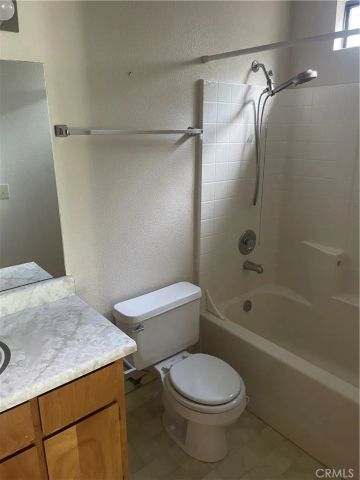 2215 W, Merced, CA 95340