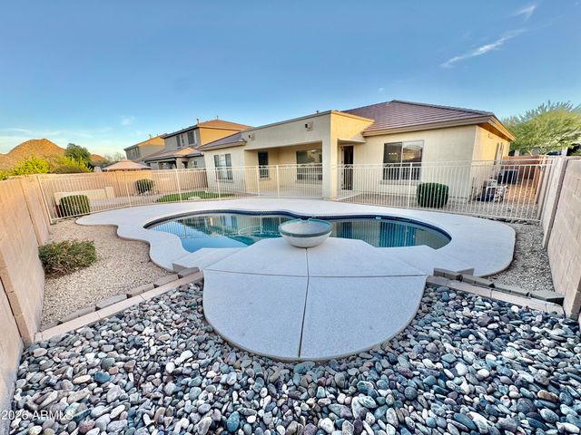 6858 W MAZATZAL Drive, Peoria, AZ 85383