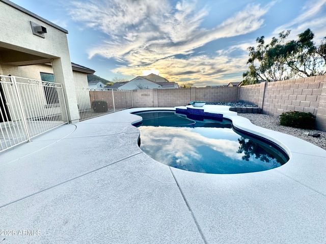 6858 W MAZATZAL Drive, Peoria, AZ 85383