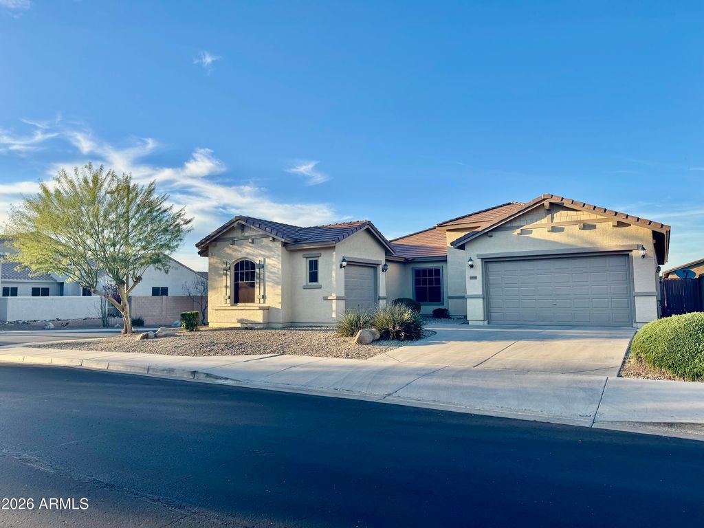 6858 W MAZATZAL Drive, Peoria, AZ 85383