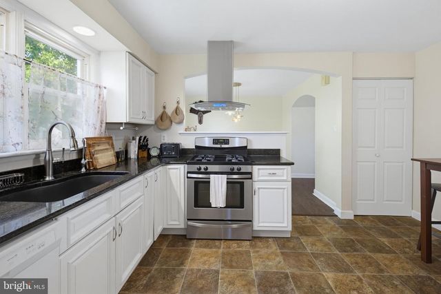 433 E ROSEVILLE RD, Lancaster, PA 17601