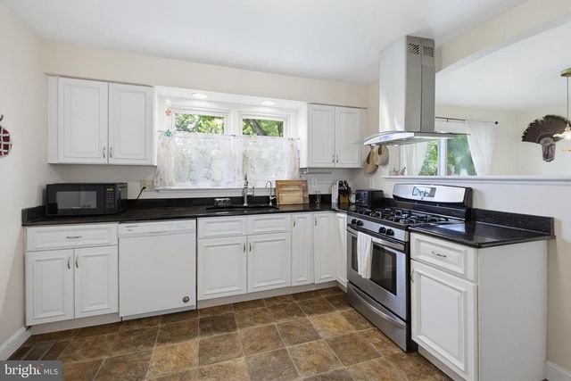 433 E ROSEVILLE RD, Lancaster, PA 17601
