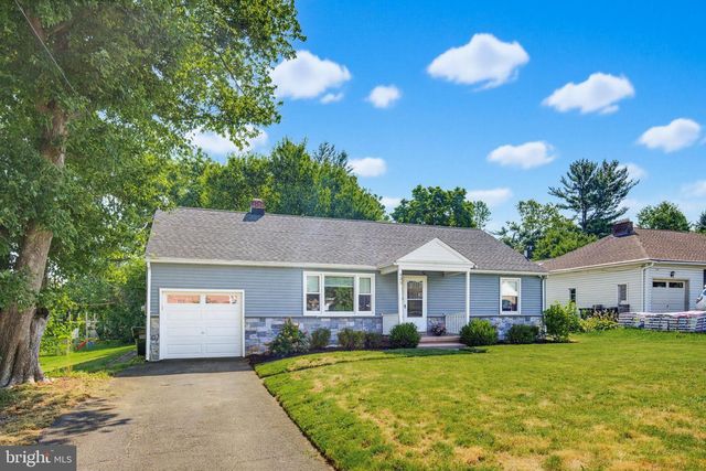 433 E ROSEVILLE RD, Lancaster, PA 17601