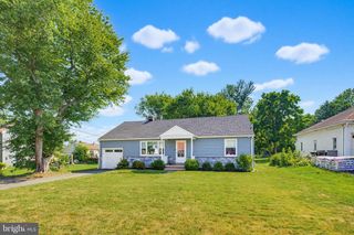 433 E ROSEVILLE RD, Lancaster, PA 17601
