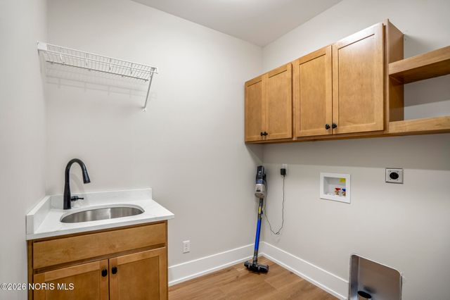 9233 Summer Song Lane, Sylvania, OH 43560