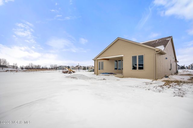 9233 Summer Song Lane, Sylvania, OH 43560