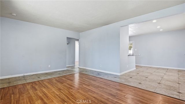 7353 Pontoosuc, Riverside, CA 92504