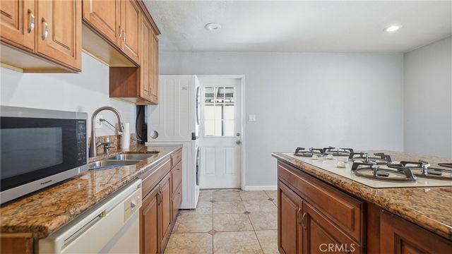 7353 Pontoosuc, Riverside, CA 92504