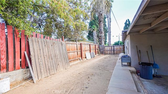 7353 Pontoosuc, Riverside, CA 92504