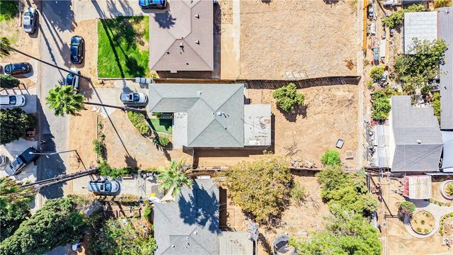 7353 Pontoosuc, Riverside, CA 92504