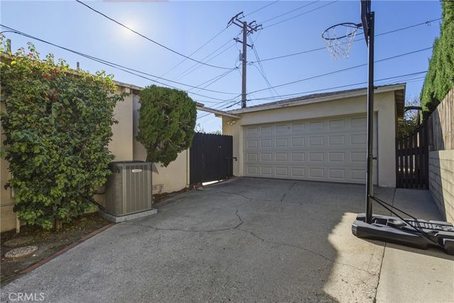 375 N Canyon Boulevard, Monrovia, CA 91016