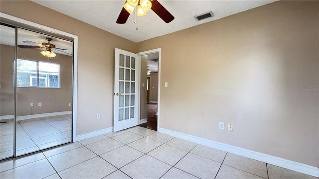 933 SE 26TH STREET, Cape Coral, FL 33904