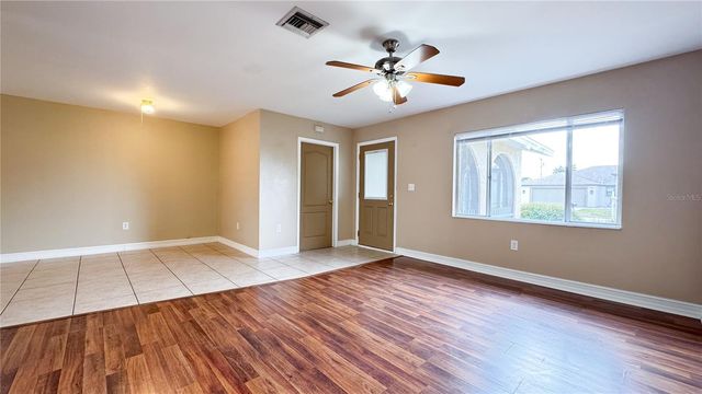 933 SE 26TH STREET, Cape Coral, FL 33904