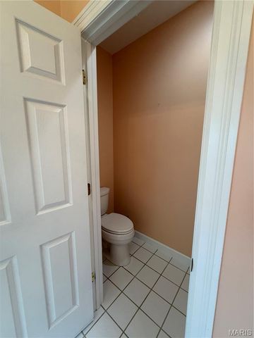 17 Orchard Point Road, Hannibal, MO 63401