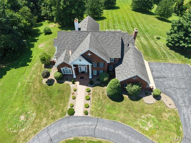17 Orchard Point Road, Hannibal, MO 63401
