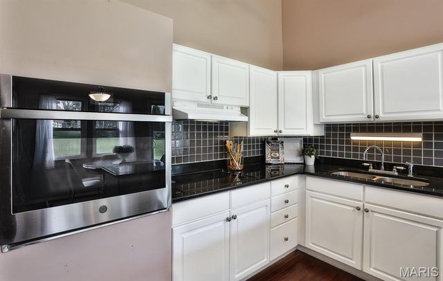 11858 Villa Dorado Drive, St Louis, MO 63146