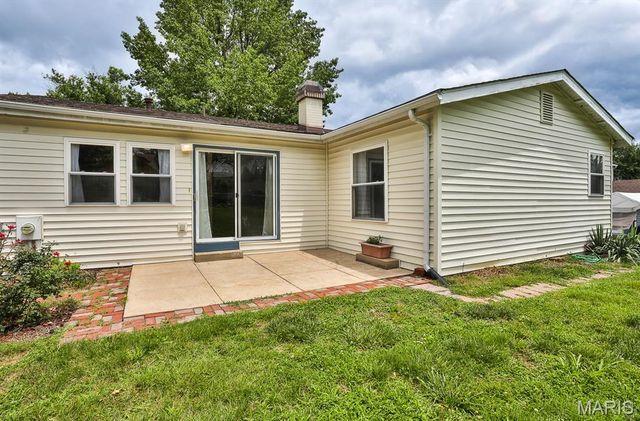 11858 Villa Dorado Drive, St Louis, MO 63146