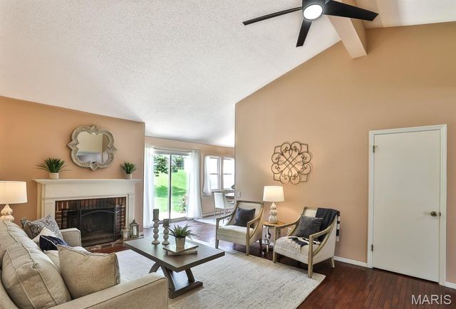 11858 Villa Dorado Drive, St Louis, MO 63146