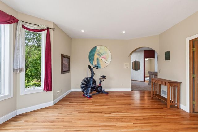 2300 Bantas Point Road, Wayzata, MN 55391
