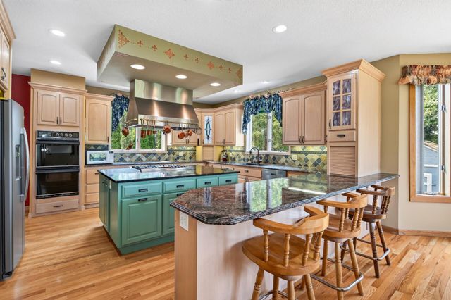 2300 Bantas Point Road, Wayzata, MN 55391