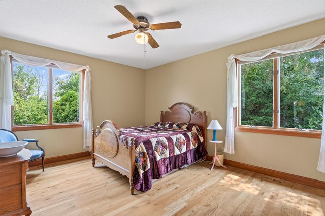 2300 Bantas Point Road, Wayzata, MN 55391