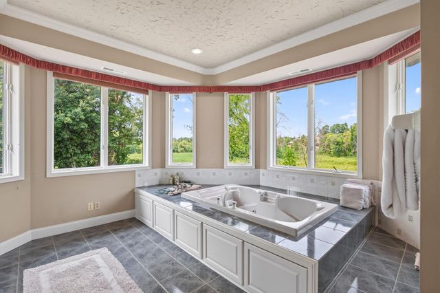 2300 Bantas Point Road, Wayzata, MN 55391