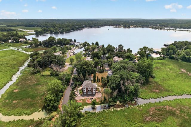 2300 Bantas Point Road, Wayzata, MN 55391