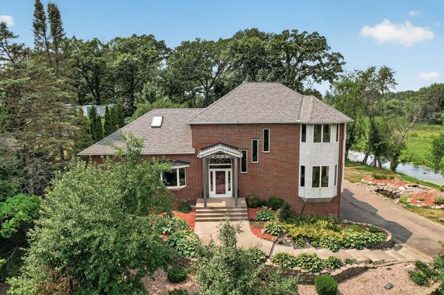2300 Bantas Point Road, Wayzata, MN 55391