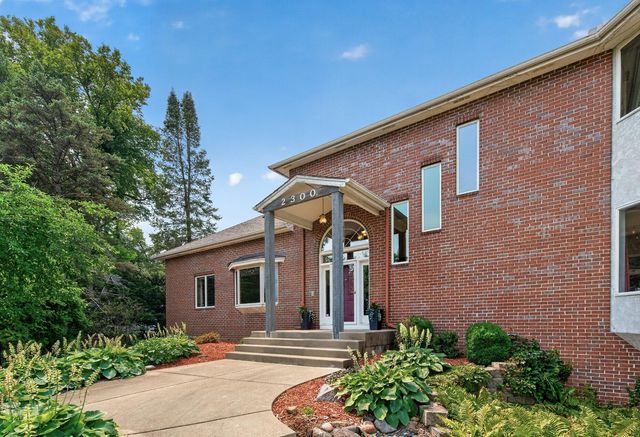 2300 Bantas Point Road, Wayzata, MN 55391