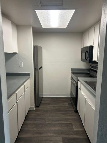 1111 S San Jose 1, Mesa, AZ 85202