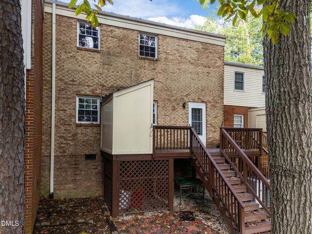 6423 New Market Way Way, Raleigh, NC 27615