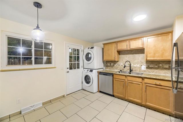 907 Newton Street, Denver, CO 80204