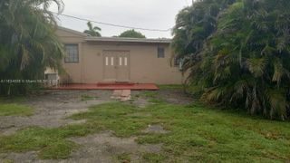9740 Wayne Ave 1, Palmetto Bay, FL 33157